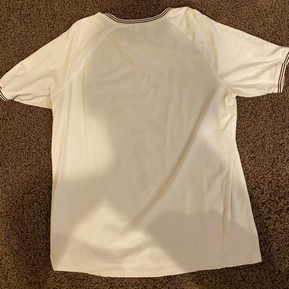 American eagle shirt sleeve white tee shirt. - Picture 3 of 3
